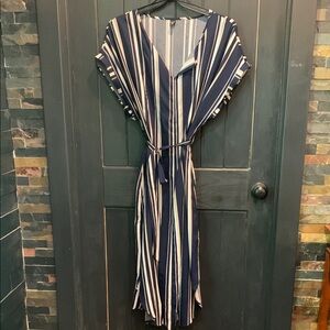 Sason Curve Striped Navy and White Women's Dress. Size 4xl